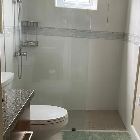 Seamist Villa @Oceanpointe Lucea Comfy 2Br W/Pool Gym & Parking Exterior photo