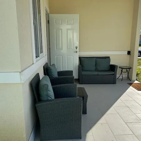 Seamist Villa @Oceanpointe Lucea Comfy 2Br W/Pool Gym & Parking Exterior photo